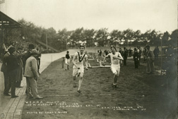 Track, 1900