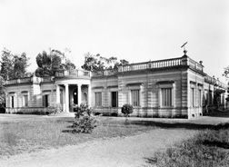 La Plata Observatory Buildings, Instruments, Equipment